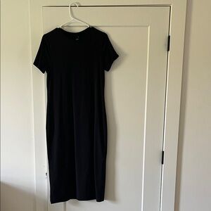 Everlane Elegant Black Midi Dress